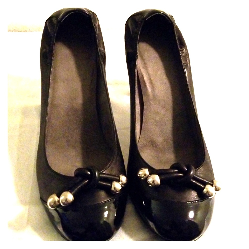 Stuart Weitzman leather/patent pump 3 1/2" heel